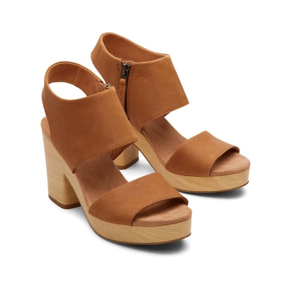 TOMS - MAJORCA PLATFORM - LEATHER TAN Wedges - Size 9 - NEW